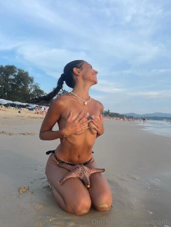 LAEYA / laeyanahh nude photo #1