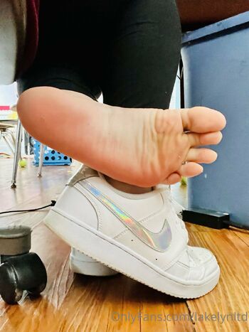 Lakelyn PP / lakelynltd nude photo #3