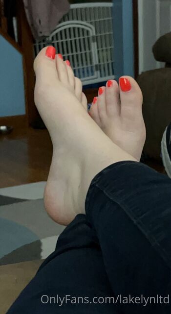 Lakelyn PP / lakelynltd nude photo #7