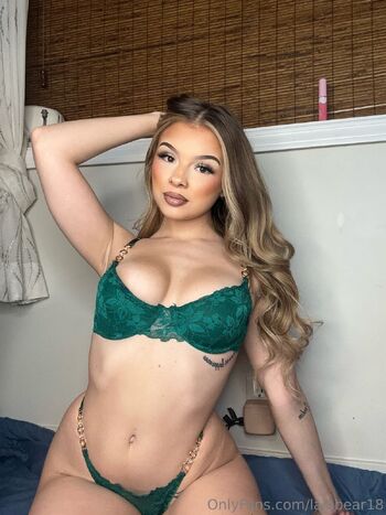 Lala LIVE NOW / lalabear18 nude photo #4