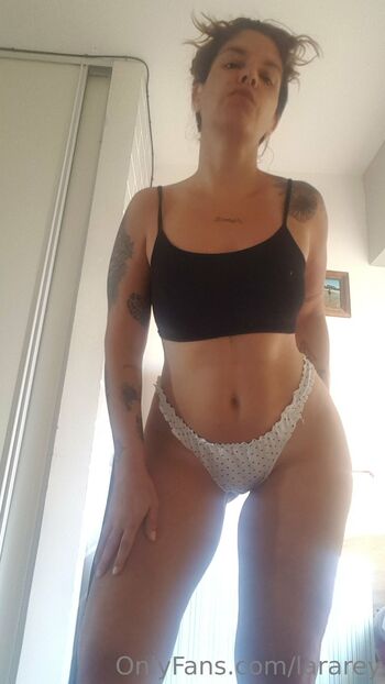 Lal / lalaseyerfree nude photo #3