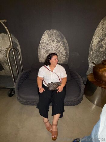 La Maebecitaa / lamabecita / maeb_responde / maebmabecita nude photo #2