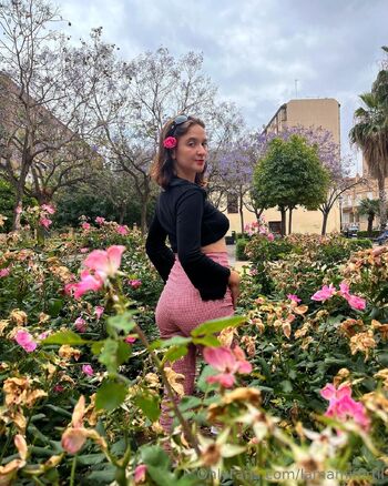 Allegra / lamamifertil nude photo #27