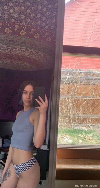 R / lanovacoquine nude photo #13