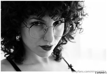 Nin / laperradenina nude photo #18