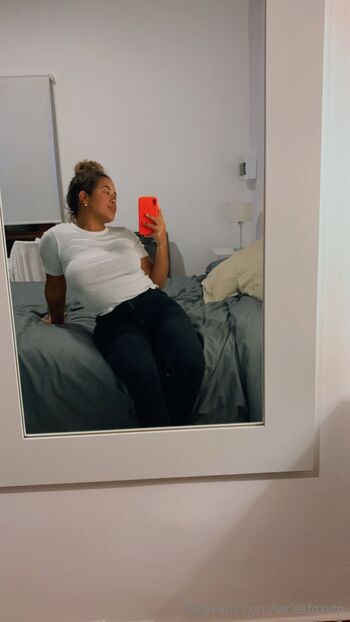 𝐿𝒶𝓇𝒾𝓈𝒶 𝐹𝑜𝓍 𝐻𝑜𝓊𝓈𝑒𝓇 / larisafoxvip nude photo #29