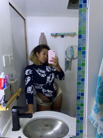 𝐿𝒶𝓇𝒾𝓈𝒶 𝐹𝑜𝓍 𝐻𝑜𝓊𝓈𝑒𝓇 / larisafoxvip nude photo #31