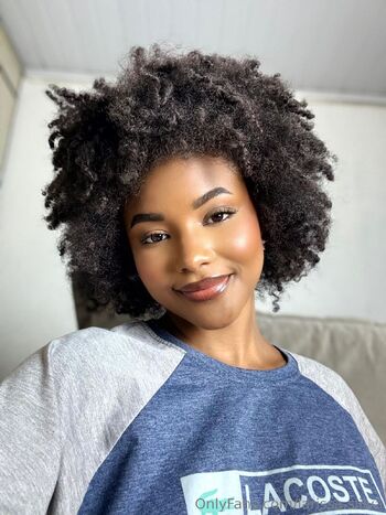 Larissa SilvaChocolate / larissa.siilva nude photo #24