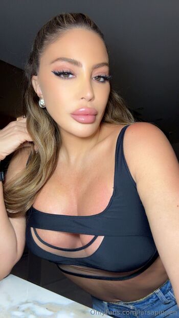 Larsa Pippe / larsapippen nude photo #9