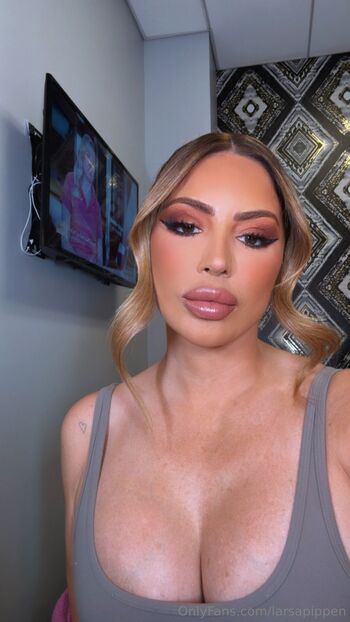 Larsa Pippe / larsapippen nude photo #27