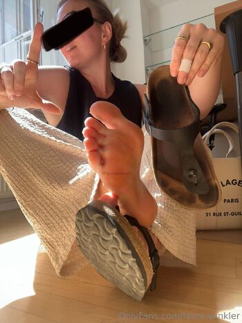 Laura Winkle / laura.winkler nude photo #18