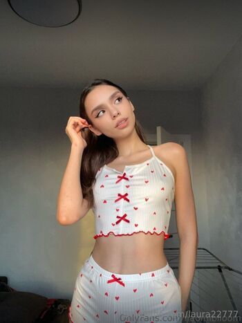 Laura / laura22777 nude photo #31