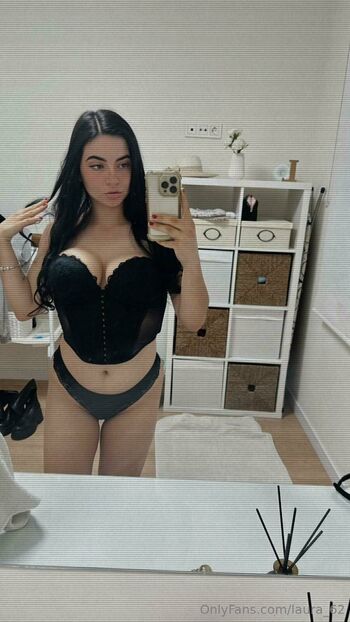 u29708450 / laura_62 nude photo #2