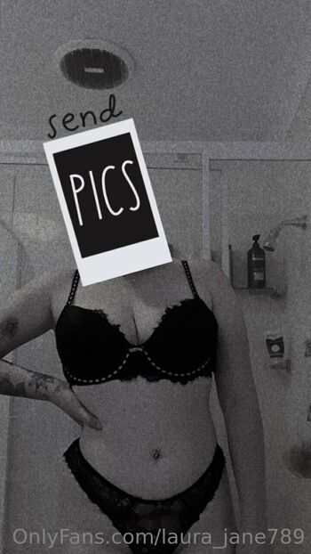 Emaleigh / laura_jane789 nude photo #22