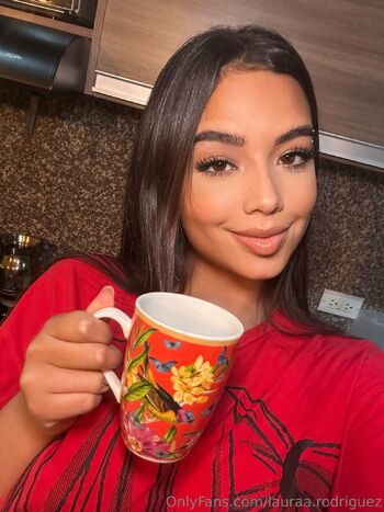 Laurasexy latin / lauraa.rodriguez nude photo #9