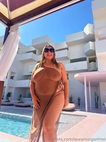 Laur / lauramorganfree / lauramorganx / lauramorganxxx / curvylaurax nude photo #8