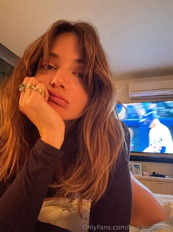 Laura Perlong / lauraperlongo nude photo #30