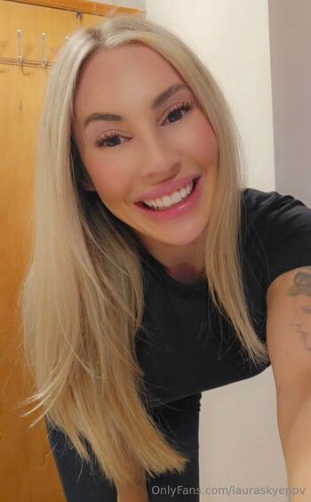 Laura Skye 32D / lauraskyeppv nude photo #4