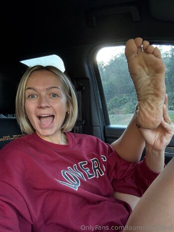 laurenkaysfeet nude photo #19