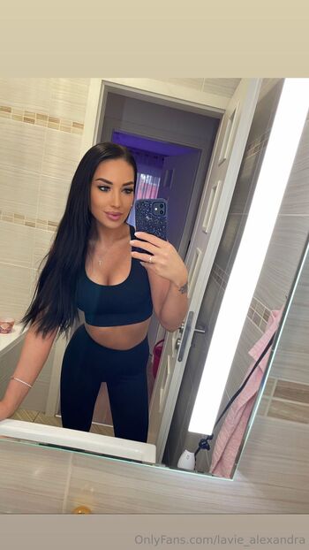 Alexandr / lavie_alexandra nude photo #8