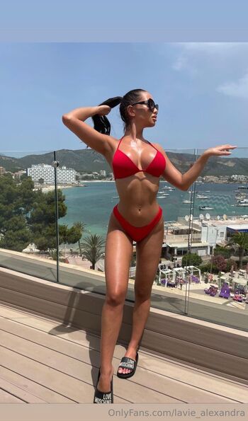Alexandr / lavie_alexandra nude photo #11