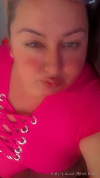 werita / lawerita86 nude photo #3