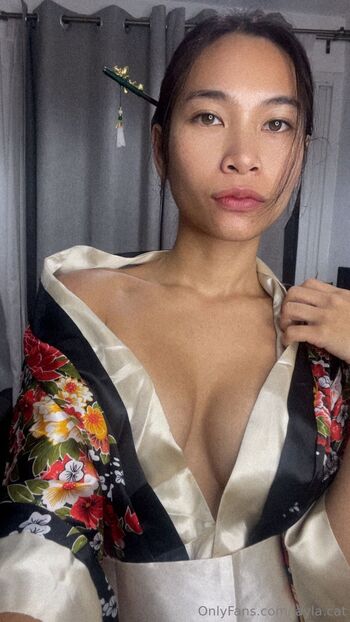 LaylaCa / layla.cat nude photo #1