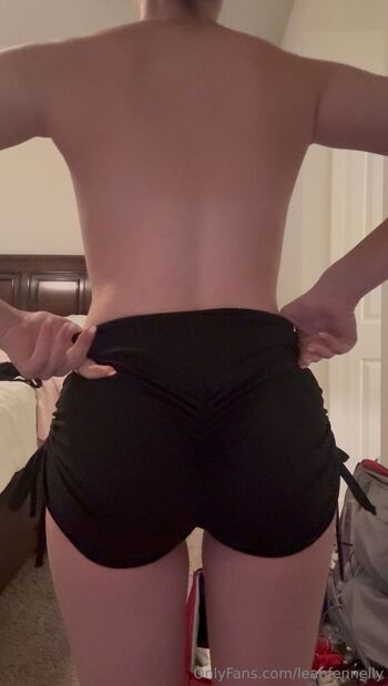 Leah Fennell / leahfennelly nude photo #7