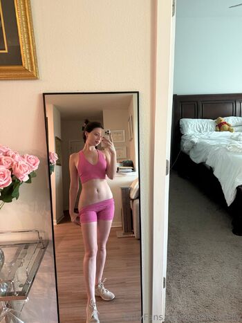 Leah Fennell / leahfennelly nude photo #25