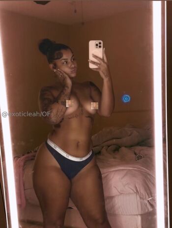 Leah / leahford666 nude photo #3