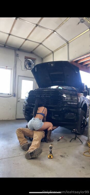 Leah Taylo / leahtaaylor99 nude photo #37