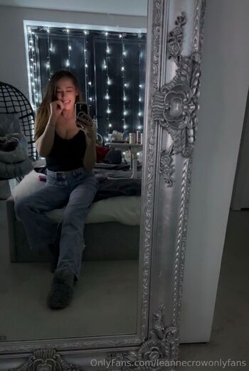 Leanne Cro / leannecrowonlyfans nude photo #8