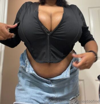 leeleetoofine nude photo #4