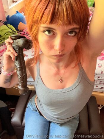 Kittyca / leepicawesomeswagbucks nude photo #2