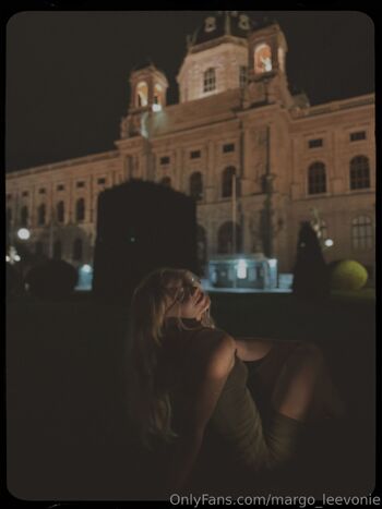 𝗟𝗲𝘃𝗼𝗻𝗶 / leevonie / pearl_leevonie nude photo #5