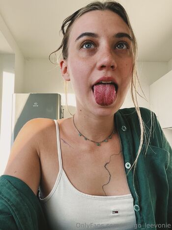 𝗟𝗲𝘃𝗼𝗻𝗶 / leevonie / pearl_leevonie nude photo #10