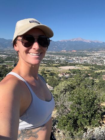 Lauren / legsfordays1 / laurencorarito nude photo #22