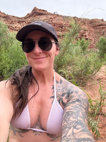 Lauren / legsfordays1 / laurencorarito nude photo #24