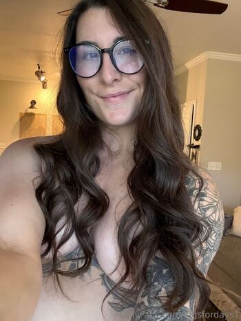 Lauren / legsfordays1 / laurencorarito nude photo #35