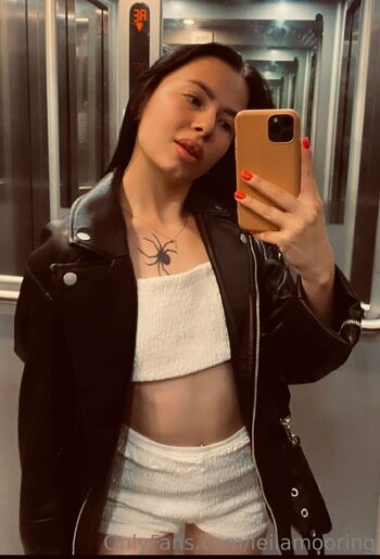 Leila / leilasunny nude photo #4