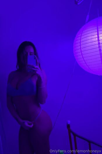 eevi / lemonhoneyx nude photo #20