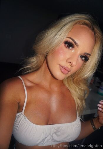Lena Leighto / lenaleighton nude photo #2