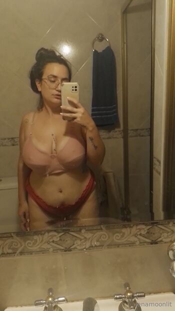 𝙇𝙀𝙉𝘼 𝙃𝘼𝙄𝙍𝙔 𝙈𝙊𝙈𝙈 / lenamoonlitfree nude photo #1