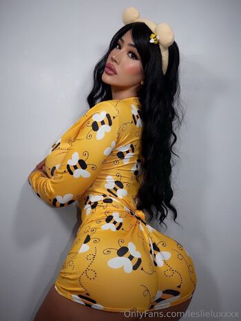 Leslie Lux / leslieluxxxx / shesitluxx nude photo #16