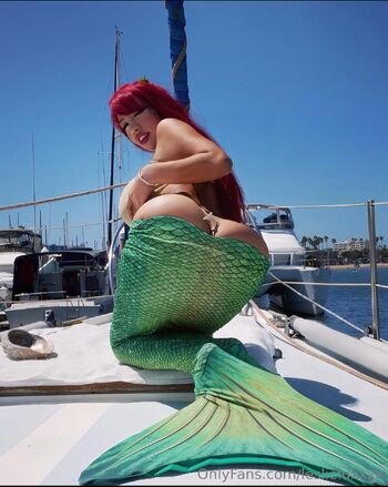 Leslie Lux / leslieluxxxx / shesitluxx nude photo #30