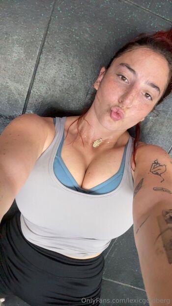 Lexi Cayl / lexicgoldberg nude photo #2