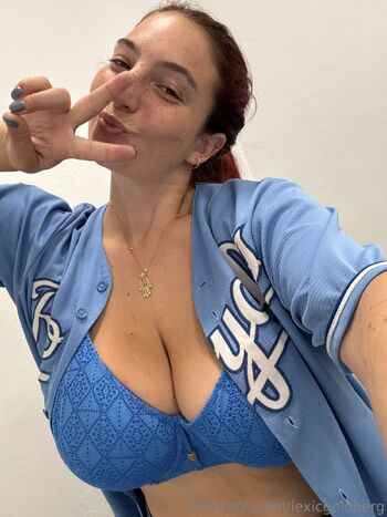 Lexi Cayl / lexicgoldberg nude photo #3