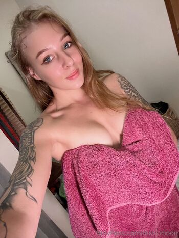 Lexi Moo / lexiii.moon nude photo #5