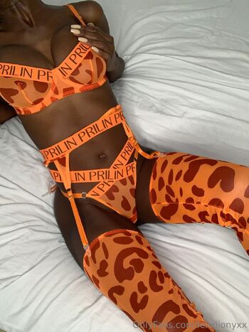 Lexxii Onyx / lexxiionyxx / lexxi0nyxx nude photo #25