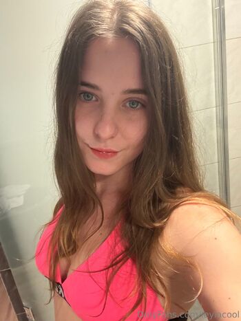 Leyla / leylacool nude photo #7